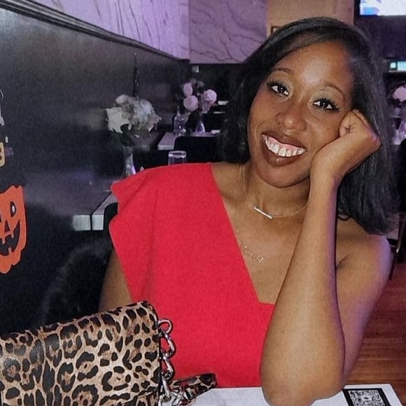 Meet your Posher, Fallon - Picture 5 of 17